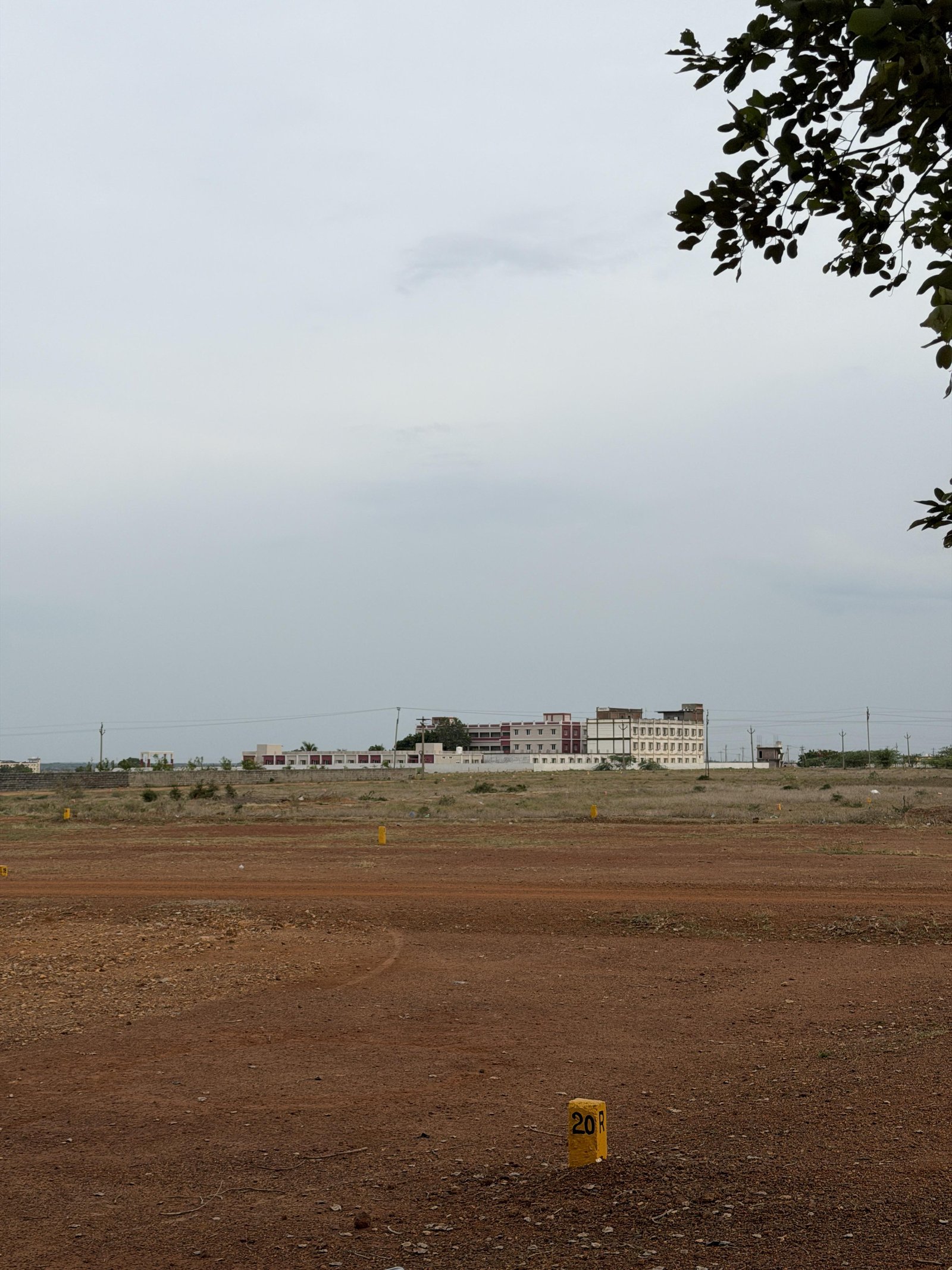 R.S.R School దగ్గర ₹46,000కే అంకణం! 🔥 30 అంకణాల East Facing Plot | MK Developers